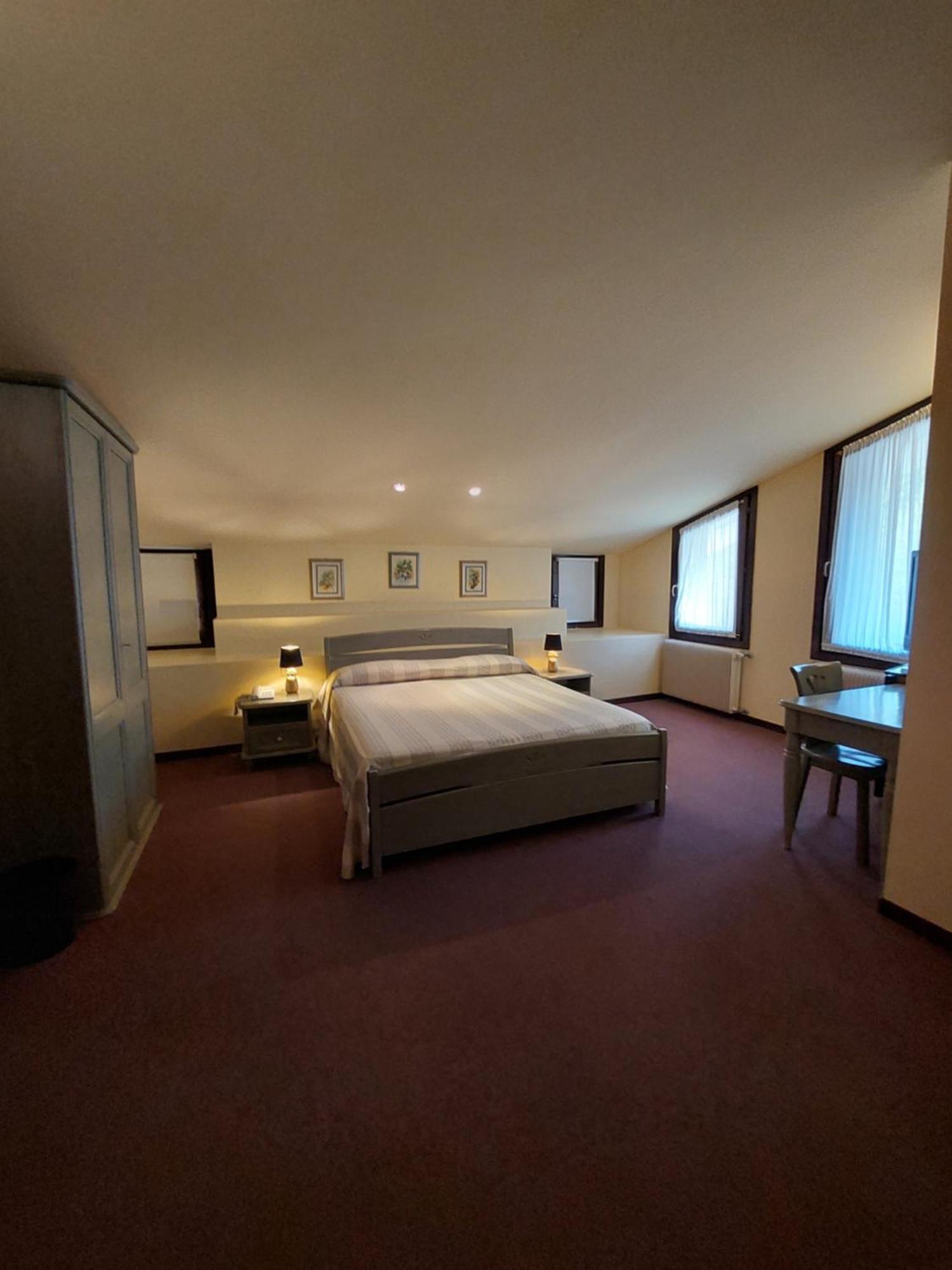Albergo Alla Pineta Montebelluna Exterior foto